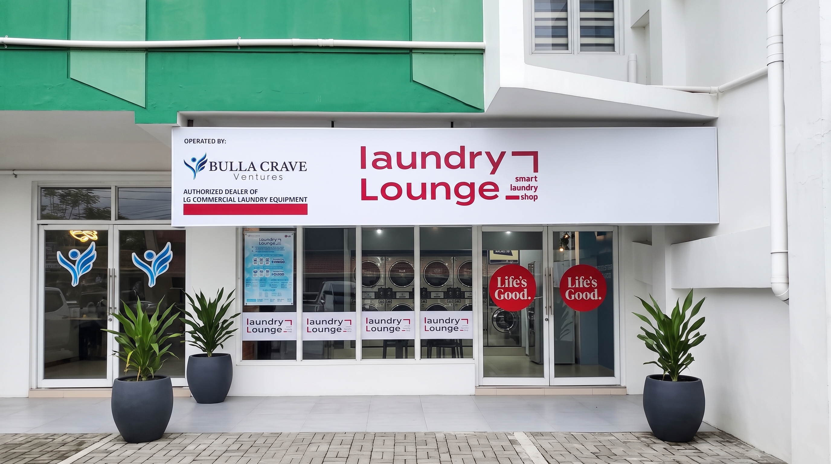 LAUNDRY LOUNGE